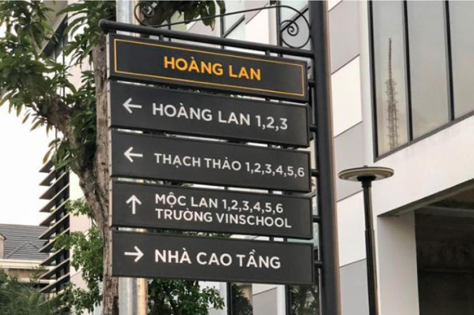 Biển chỉ dẫn ngoài trời đẹp