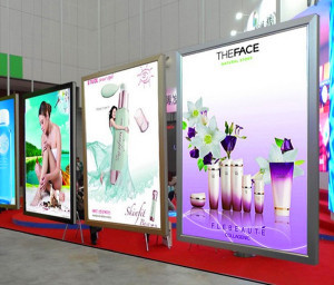 Biển hộp đèn hút nam châm