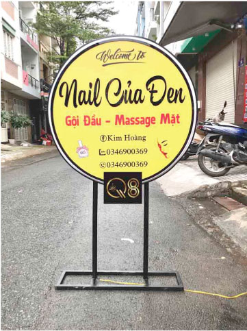 Biển vẫy gắn chân di chuyển