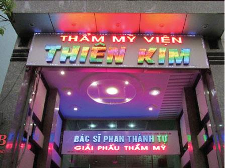 Biển led RGB chữ nổi tại Hai Bà Trưng