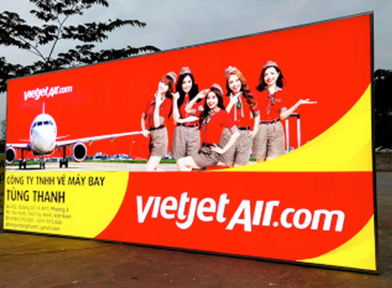 In bạt quảng cáo tại Hoàn Kiếm