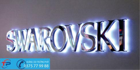 Biển hiệu giá rẻ chữ nổi sáng chân