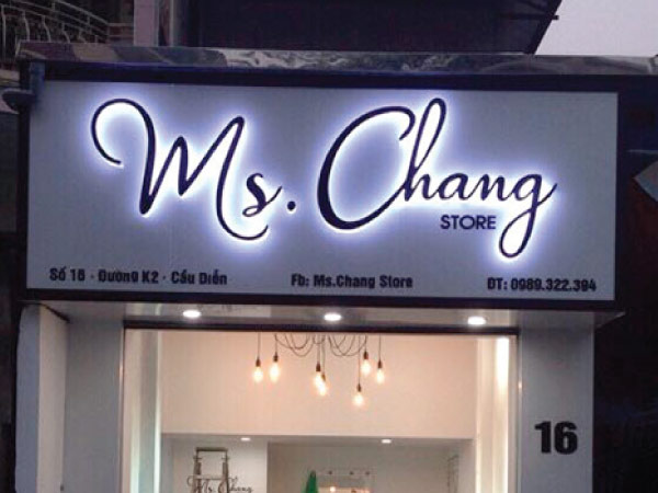 Biển quảng cáo shop thời trang đẹp tại hà nội