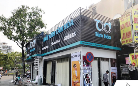 Biển quảng cáo tại Ứng Hoà 