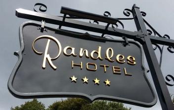 Biển quảng cáo đẹp cho khách sạn, nhà nghỉ