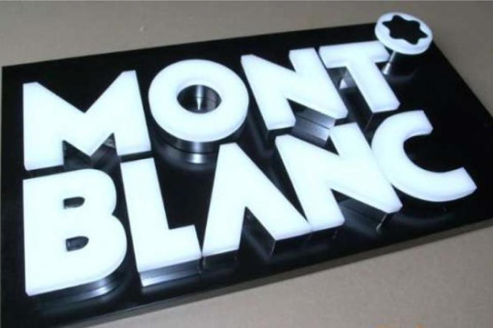 Biển quảng cáo chữ nổi alu, mica, gỗ, inox